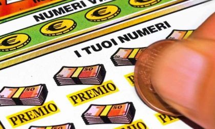 Rovigo baciata dalla fortuna: vinti 10.000 euro con il biglietto “Maxi Miliardario”