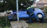 Schianto sulla strada per Grignano, auto finisce contro un palo