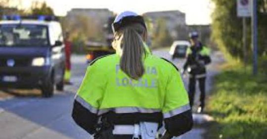 Rovigo, Polizia intercetta un mezzo in fuga dopo un incidente