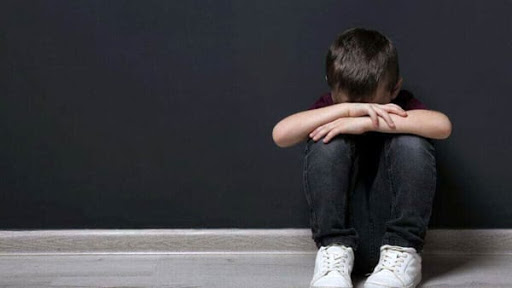 Obbligavano il figlio ad assistere ai loro rapporti sessuali: coppia condannata
