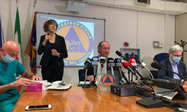 “Isolato il ceppo serbo del Covid è molto più aggressivo”, Zaia assicura che la situazione è sotto controllo
