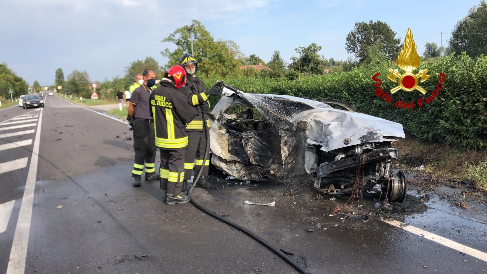 Tragedia sulla Statale Adriatica, frontale tra auto: due morti e un ...