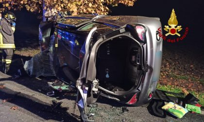 Tragedia a Villadose: auto piomba contro un albero, morto un 62enne