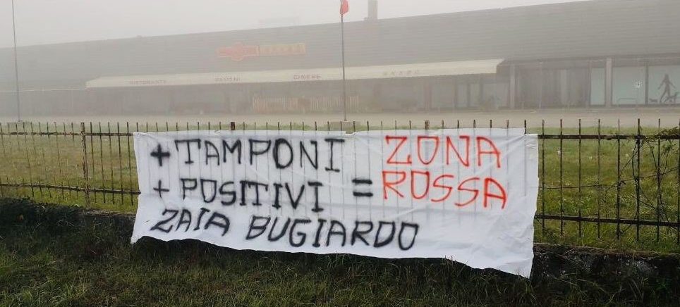 Striscione Forza Nuova anche a Rovigo sul pericolo zona rossa: “Zaia bugiardo”