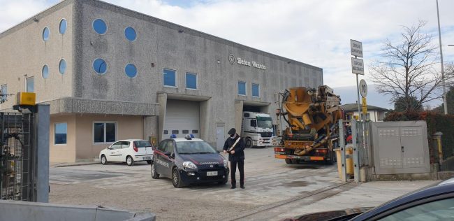 Operaio di Badia Polesine con una manovra accidentale colpisce il collega, corsa all’ospedale