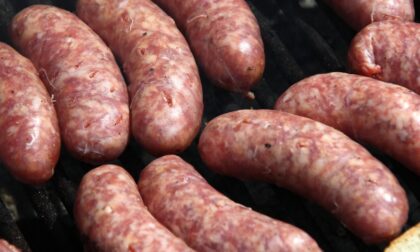 Salmonella nelle salsicce friulane: ritirate dagli scaffali