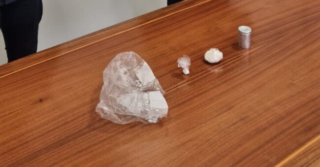 Fermati per un controllo, nell’auto avevano della cocaina: nei guai due fratelli