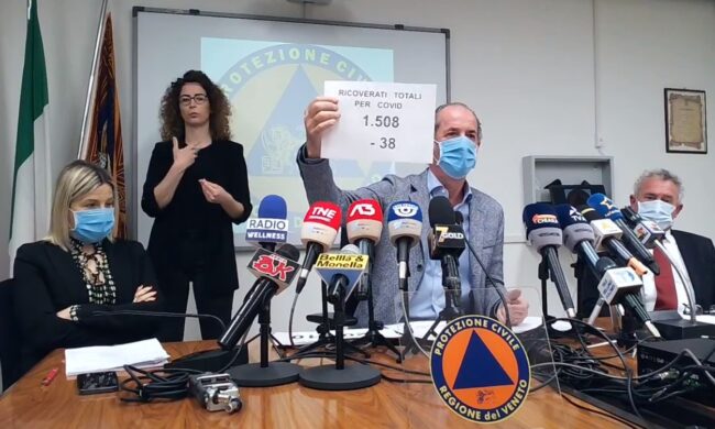 Zaia: “Over 60 fatevi avanti, ci sono 72mila posti liberi” | +963 positivi Covid| Dati 28 aprile 2021