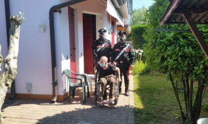Cade in giardino e non riesce più a rialzarsi: soccorso dai Carabinieri
