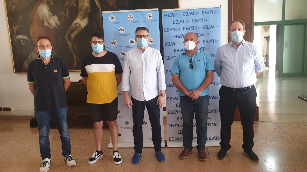 Arrivano in città i giovedì di shopping al chiaro di luna