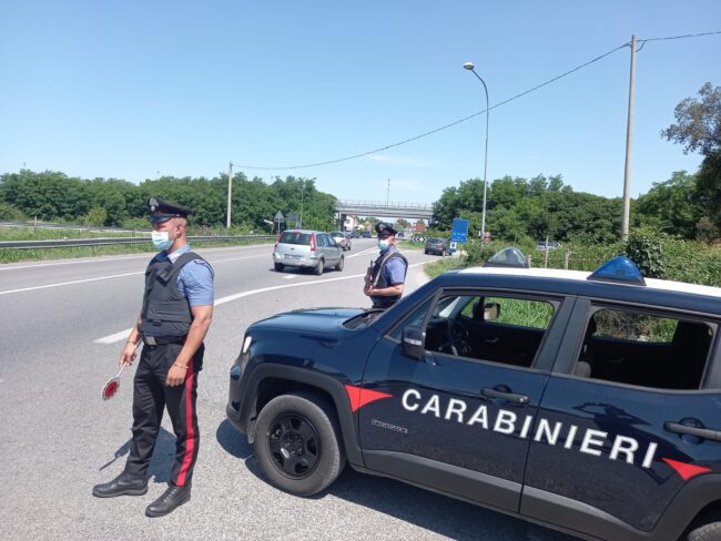 Fermato per un controllo era in possesso di cacciaviti, tronchese e chiavi inglesi