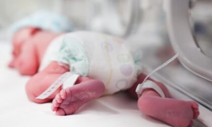 Neonato ricoverato in terapia intensiva Covid: è in gravi condizioni