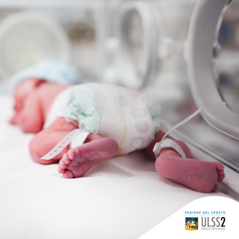 Neonato ricoverato in terapia intensiva Covid: è in gravi condizioni