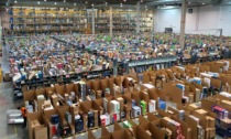 Lo "strano" caso del magazzino Amazon e dei parcheggi in retromarcia