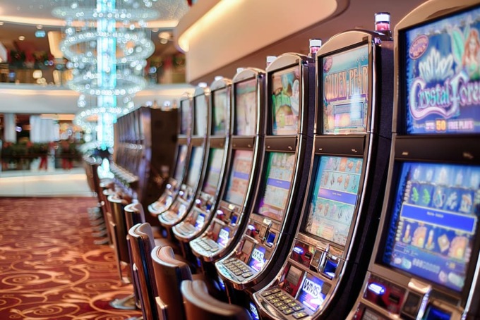Dipendente di una sala videolottery senza Green pass: 600 euro di multa