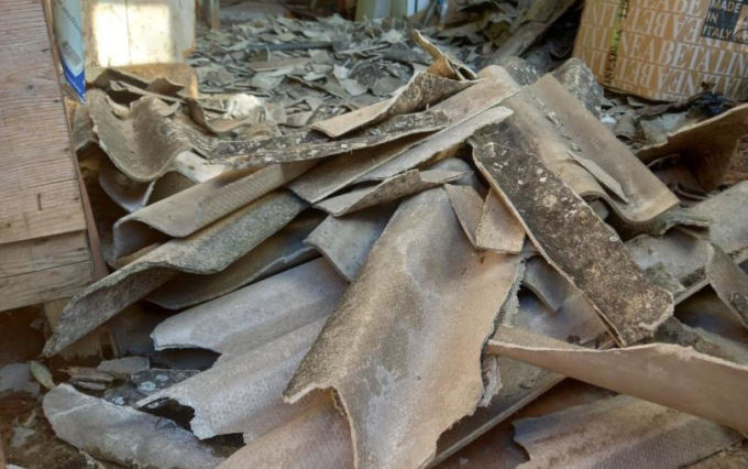 Una tonnellata di amianto nel terreno: sequestrata area di 2mila metri quadri