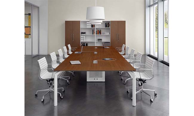 Come arredare in azienda con qualità italiana? La soluzione è Castellanishop.it