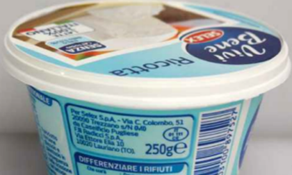 La ricotta senza lattosio... invece ha il lattosio: ritirata