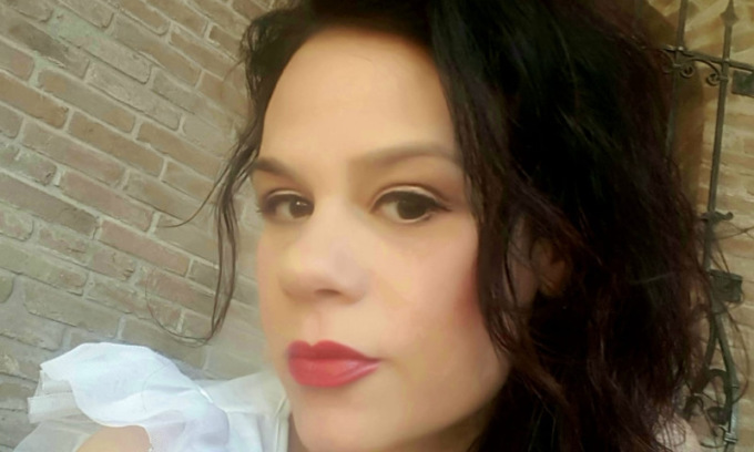 Giovane mamma si accascia improvvisamente al lavoro e muore davanti ai colleghi