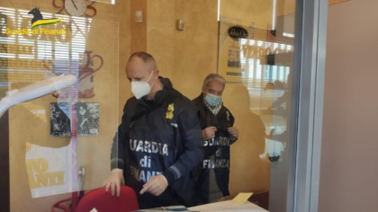 Comprava e rivendeva oro in nero: imprenditrice di Adria nei guai