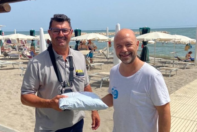 Le lettere arrivano anche nei paradisi italiani: Poste Italiane e la missione nelle località “bandiera blu” rodigine