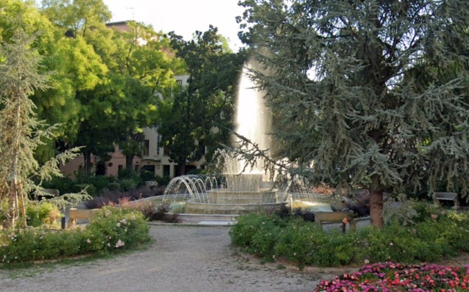 Chiuse le fontane di piazza Merlin e viale Marconi