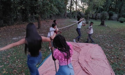 In tenda sotto le stelle: una vacanza indimenticabile per i bambini del progetto Cedro