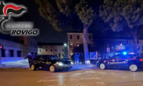 Porto Viro, gira per il paese con l’auto rubata: 30enne inseguito dai Carabinieri e arrestato