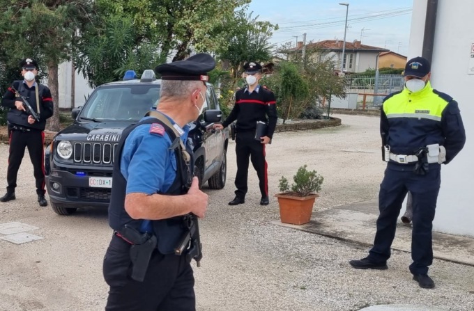 Appartamento regolarmente affittato: ma alcuni residenti sono abusivi