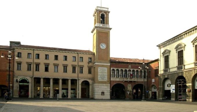 L’assessore Erika Alberghini ha presentato le dimissioni