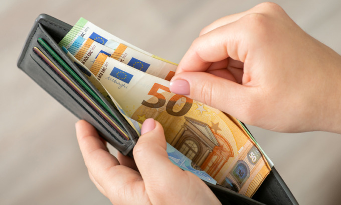 Pensionato perde il portafoglio con mille euro dentro: “Mi servivano per le bollette”