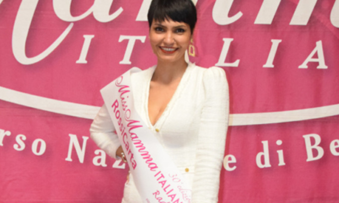 Miss Mamma Italiana 2023: la 40enne Sanaa Kadi di Occhiobello vola alle pre-finali nazionali