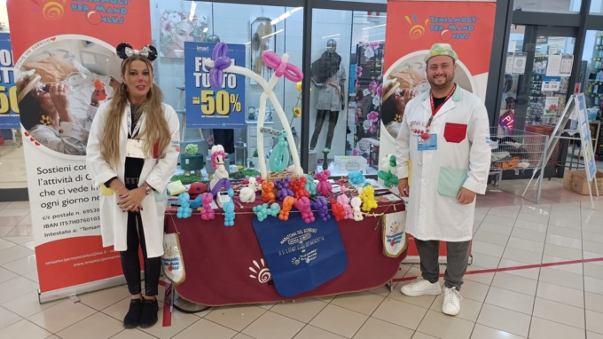Clownterapia: la campagna di sensibilizzazione fa tappa ad Adria