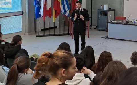Lezione di legalità per gli studenti del Liceo Clelio Roccati