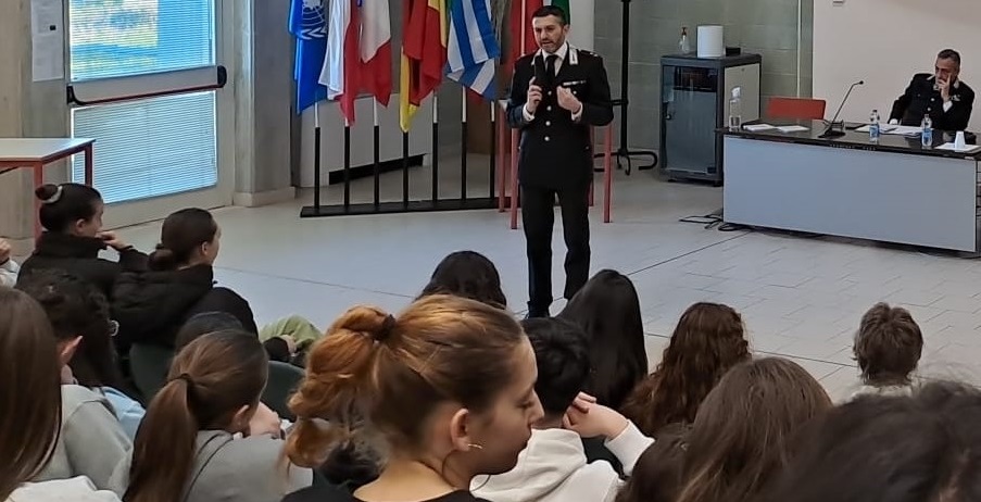 Lezione di legalità per gli studenti del Liceo Clelio Roccati