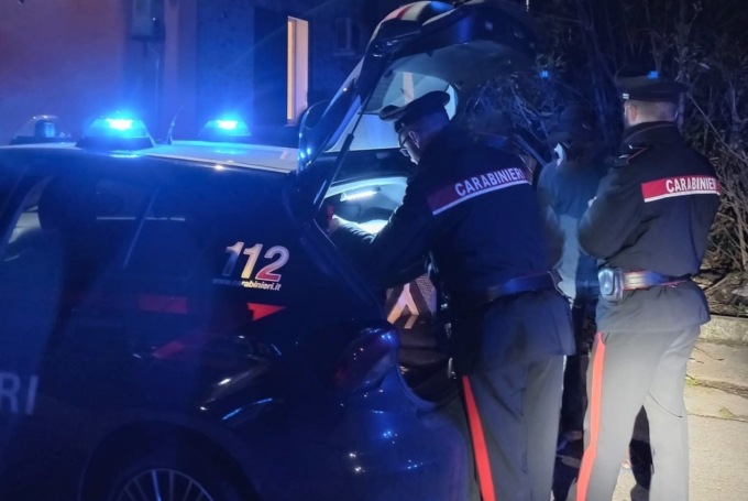 Più alcol che sangue: giovani ubriachi al volante e un minorenne beccato con la droga