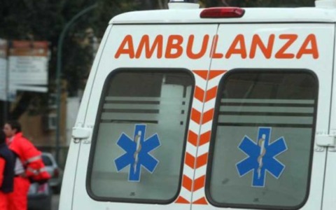 Perde il controllo del quad e si schianta contro una Golf: Riccardo muore a 52 anni