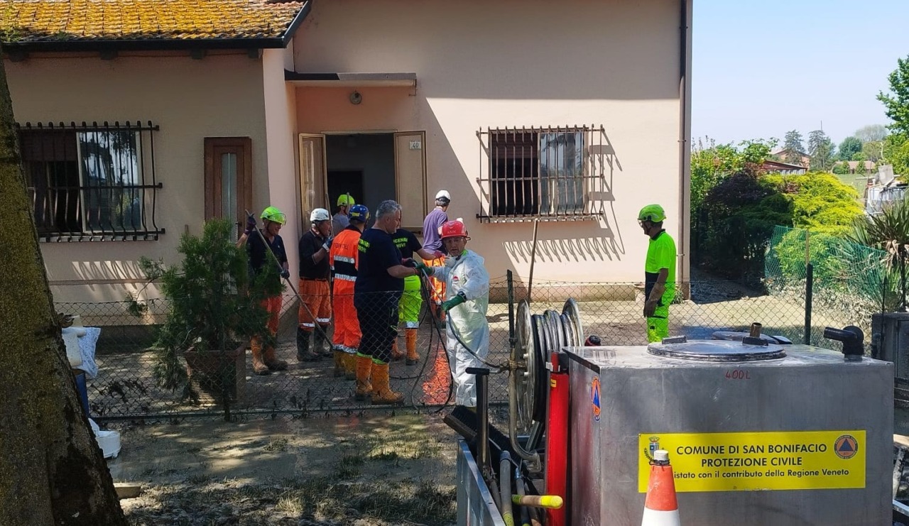 Emergenza Emilia Romagna, i volontari della Protezione Civile Polesine ad Imola