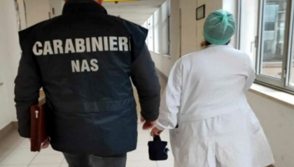 Controlli dei NAS, sanzioni per oltre 12.000 euro a stabilimenti balneari e strutture turistiche
