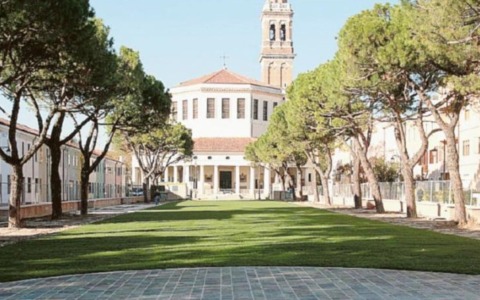 Nuovo look per piazza XX Settembre: concluso il progetto di sistemazione dell’area verde