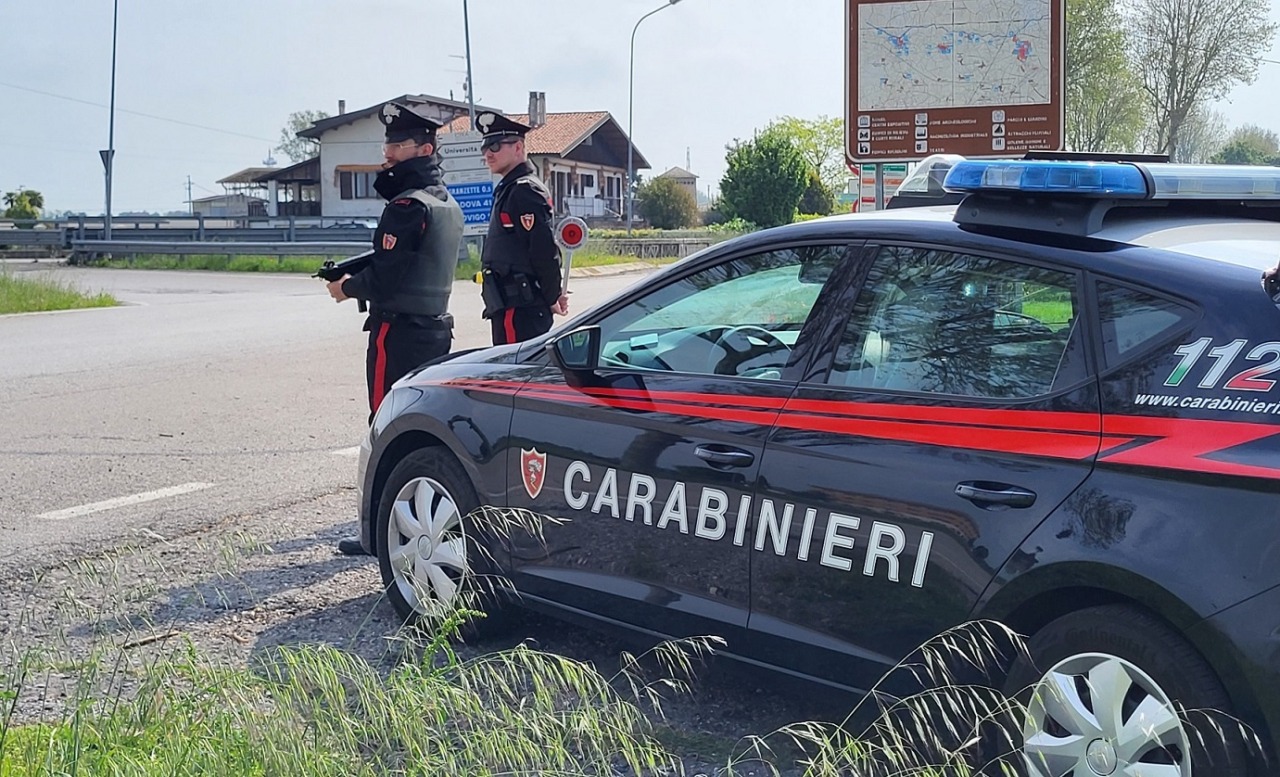 Alcol al volante e droga: 6 patenti ritirate e 5 giovani (tra cui un minorenne) denunciati