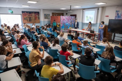 Inizia l’anno scolastico, sindaco e assessori in classe