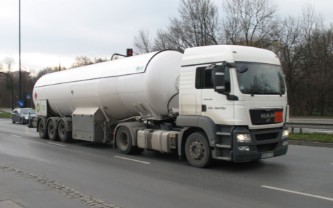 Colora con un denaturante 4 mila litri di gasolio spacciandolo per “agricolo” per sfuggire alla tassazione obbligatoria
