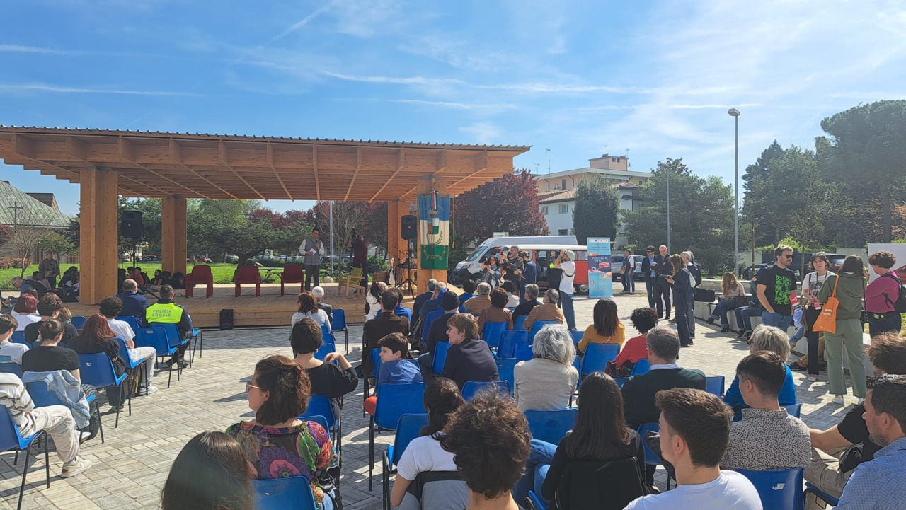 Piazza Masslo torna a vivere