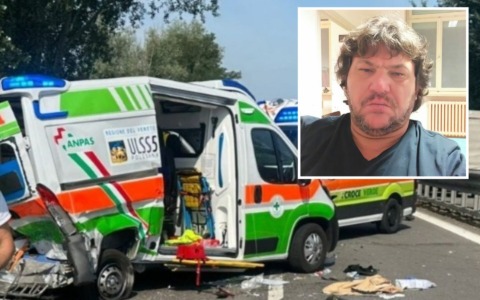 Travolto da un’auto durante un soccorso, morto autista della Croce Verde. I colleghi: “Ciao Marco, fai buon viaggio”