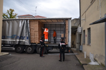 Autoarticolato fermato a Ceneselli con 600mila pacchetti di sigarette senza sigillo del Monopolio di Stato