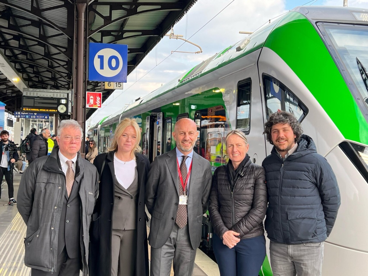 Inaugurato il primo treno ibrido Verona-Rovigo: un passo avanti per la mobilità sostenibile in Veneto