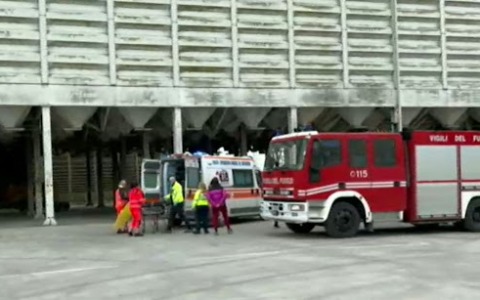 Caduta dal silo fatale per un operaio impiegato in lavori di manutenzione in un’azienda risìcola