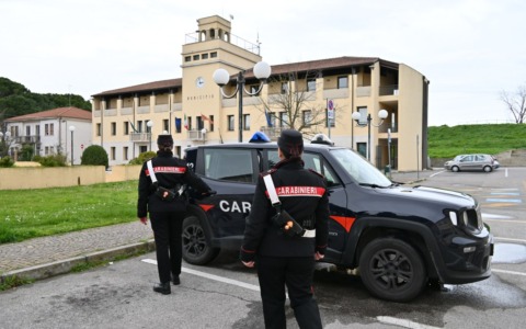Usano banconote false per pagarsi da mangiare in un ristorante di Porto Tolle