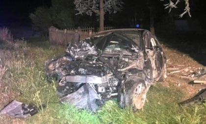 29enne di Ficarolo alla guida di una BMW si schianta contro il muro di un'abitazione, è grave